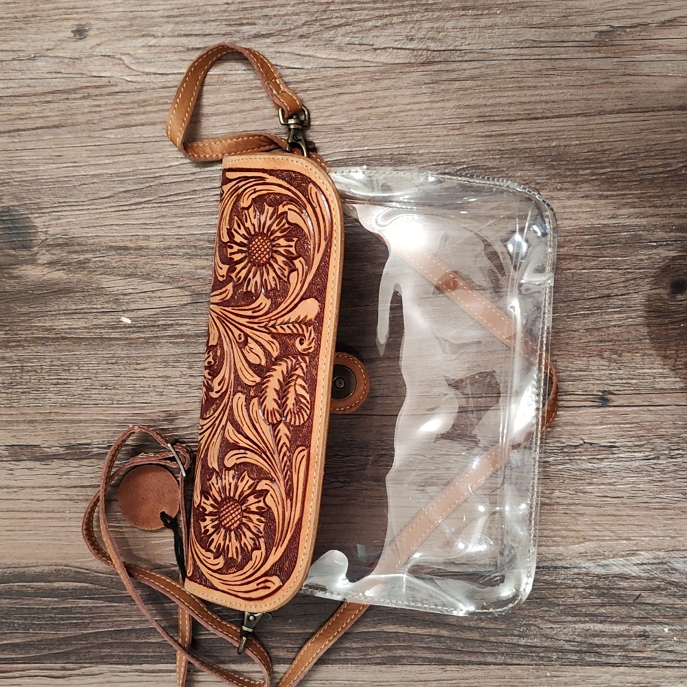Clear purse with leather closure